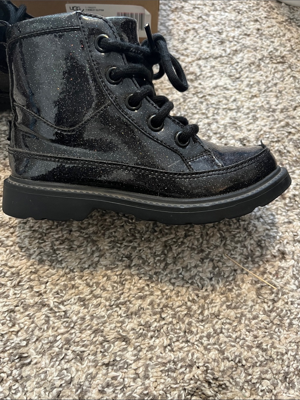UGG T Robley Glitter - Kids Black Glitter Lace-Up Combat Boots